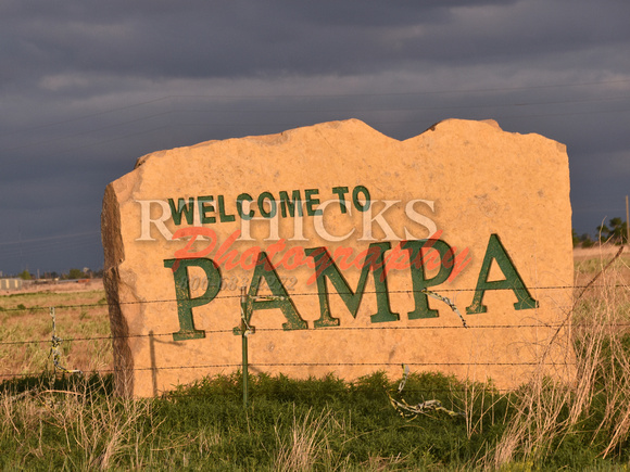 Pampa sign DSC_2513